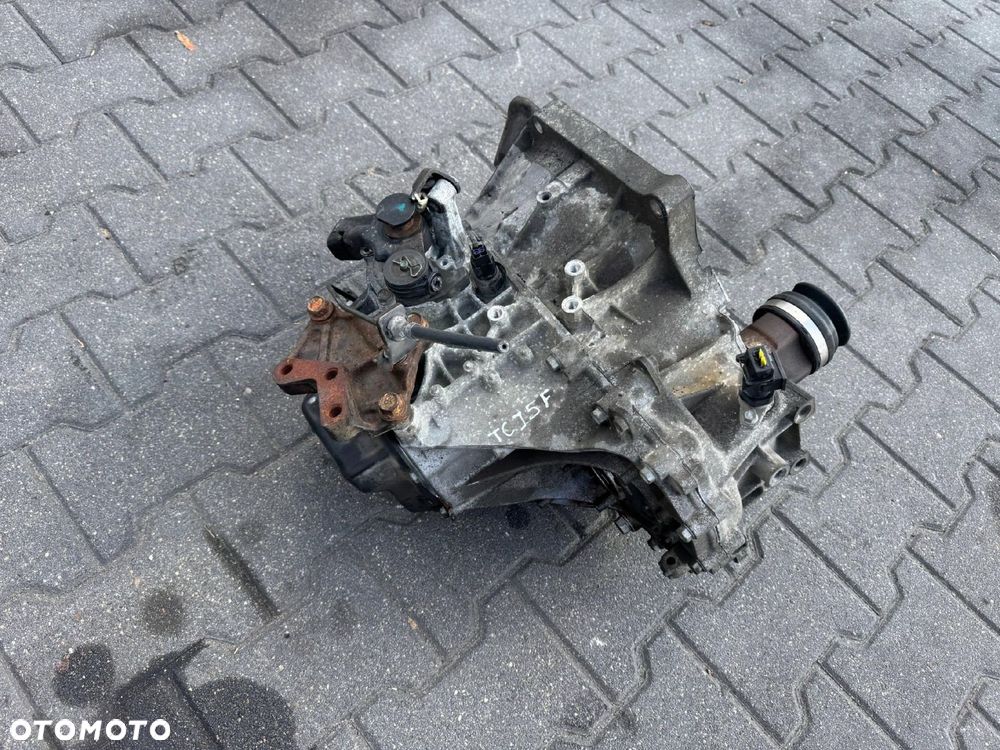 SKRZYNIA BIEGÓW 1.4 TCJ5F HYUNDAI IX20 2012 - 1