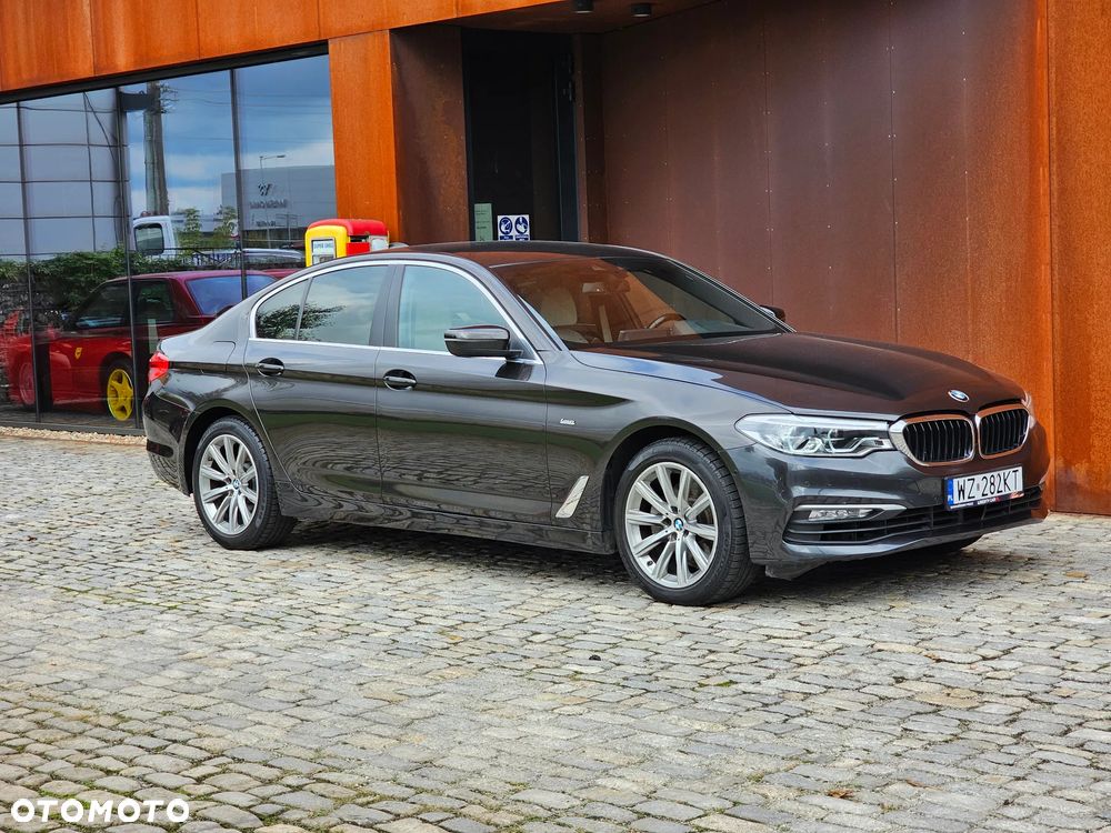 BMW Seria 5 520d Luxury Line - 9