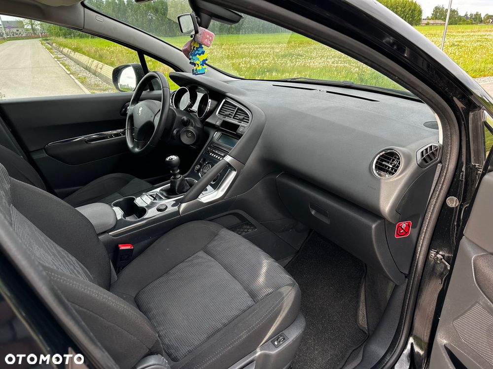 Peugeot 3008 1.6 HDi Premium - 15