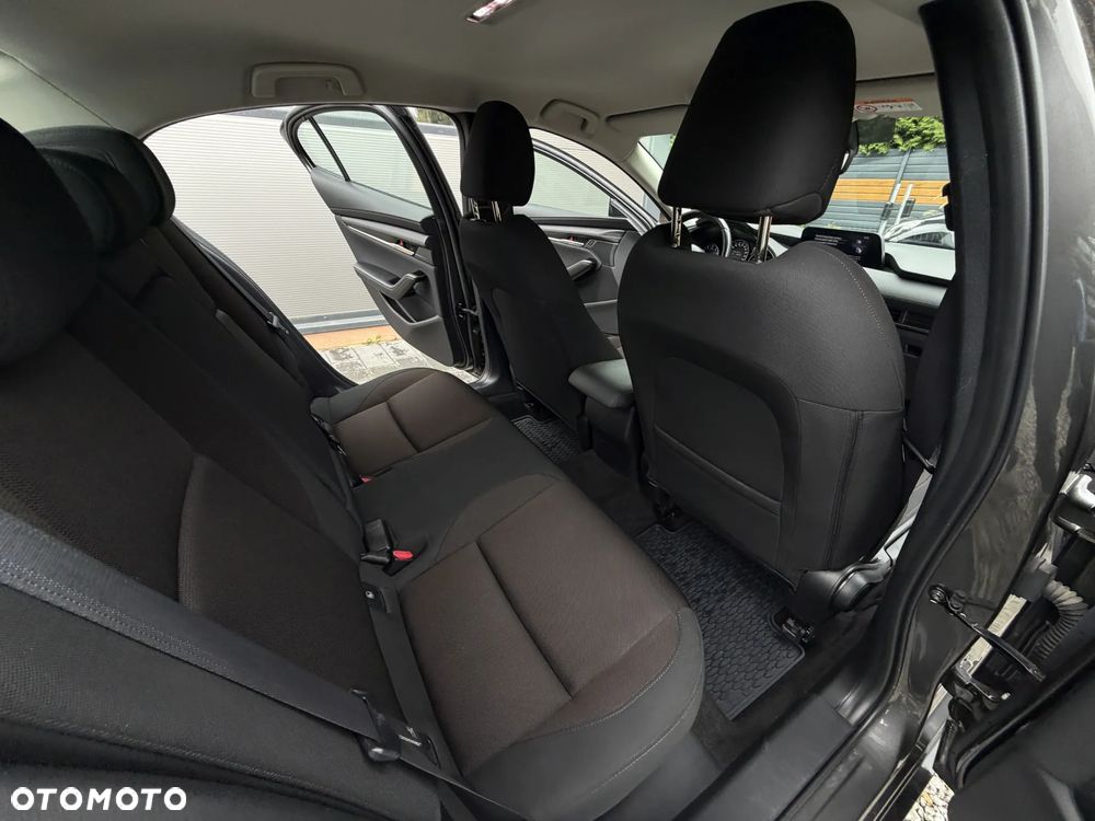Mazda 3 e-SKYACTIV-G 2.0 M HYBRID 150 - 15