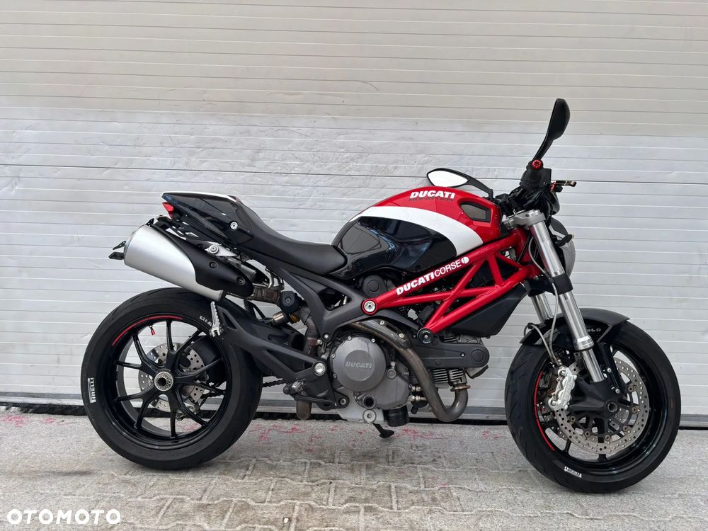 Ducati Monster - 4