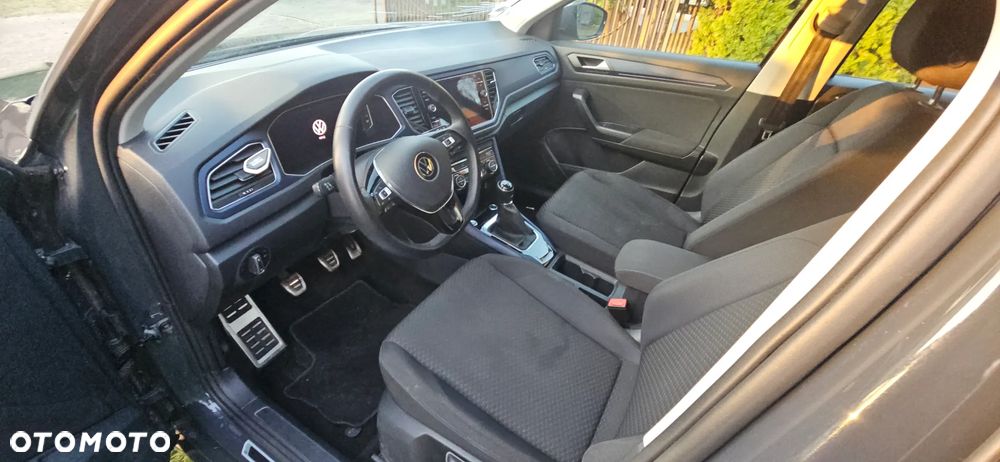 Volkswagen T-Roc - 11