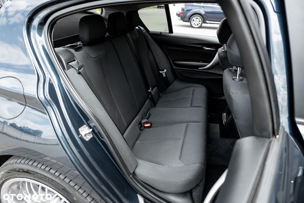 BMW Seria 1 116d EfficientDynamics - 23