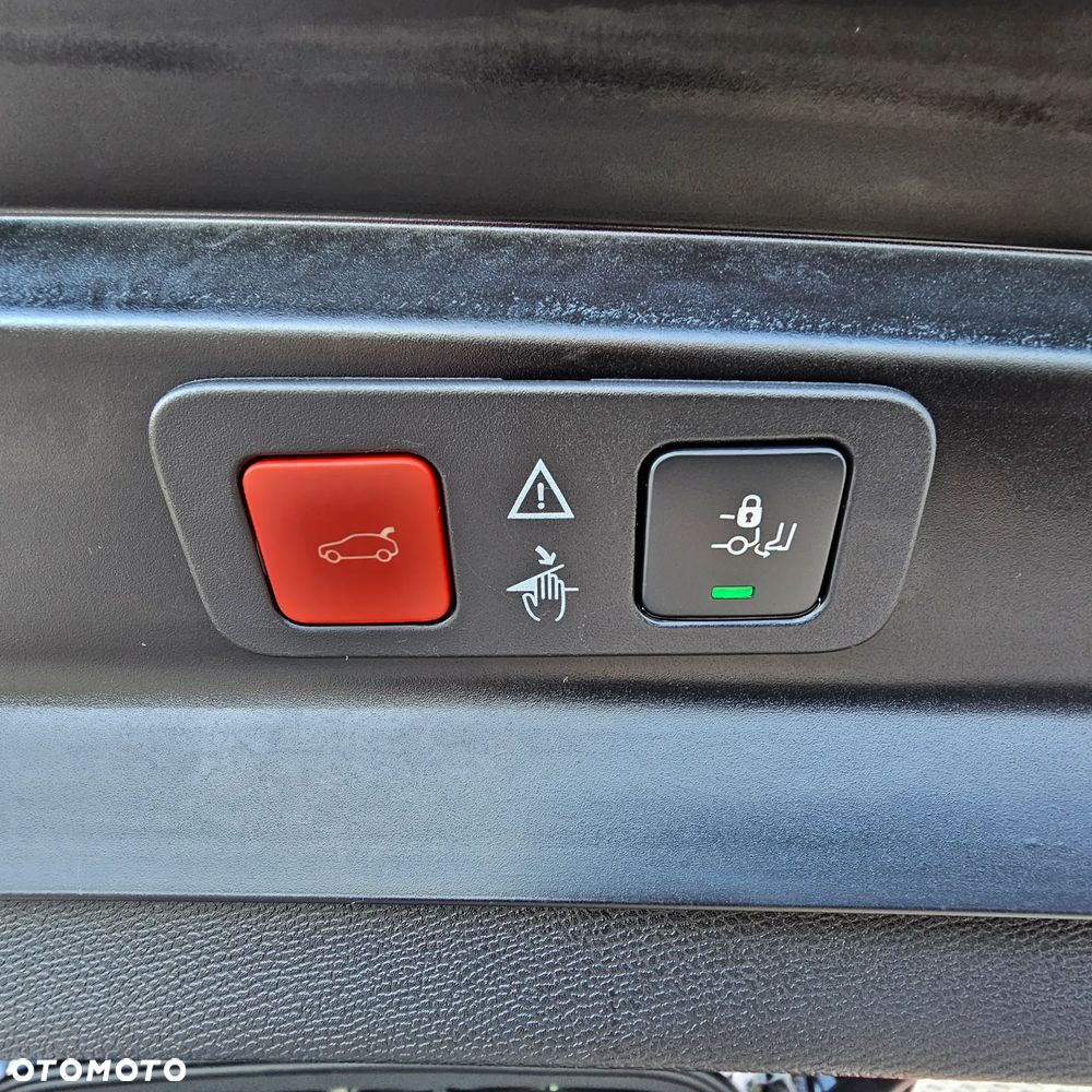 Peugeot 5008 2.0 BlueHDI GT S&S EAT8 - 21