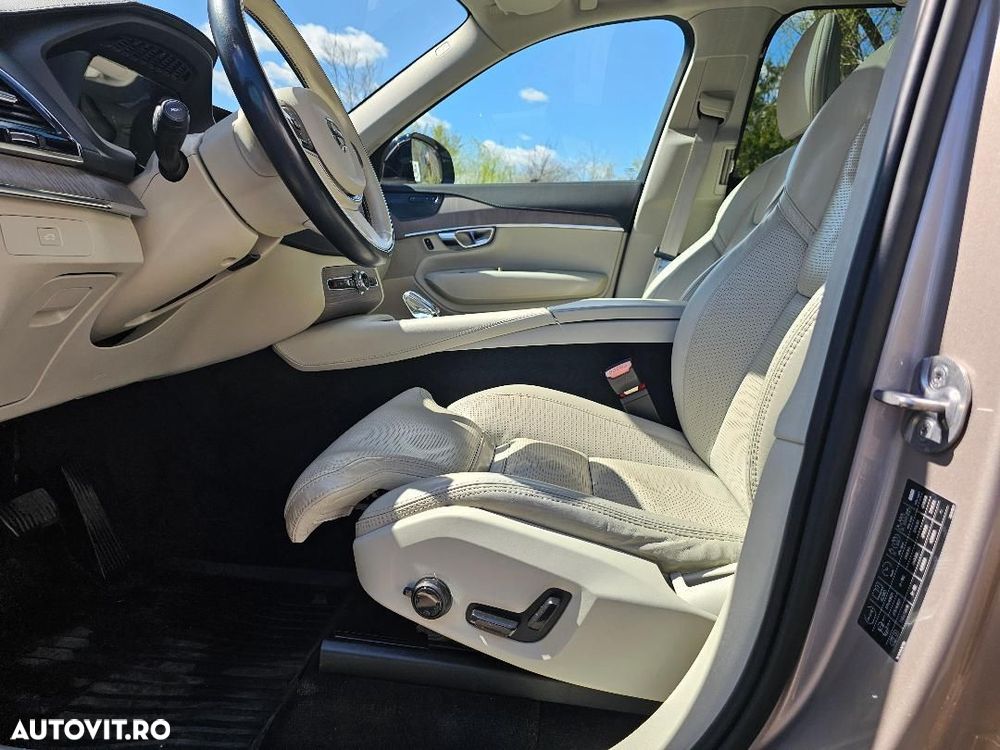 Volvo XC 90 - 21