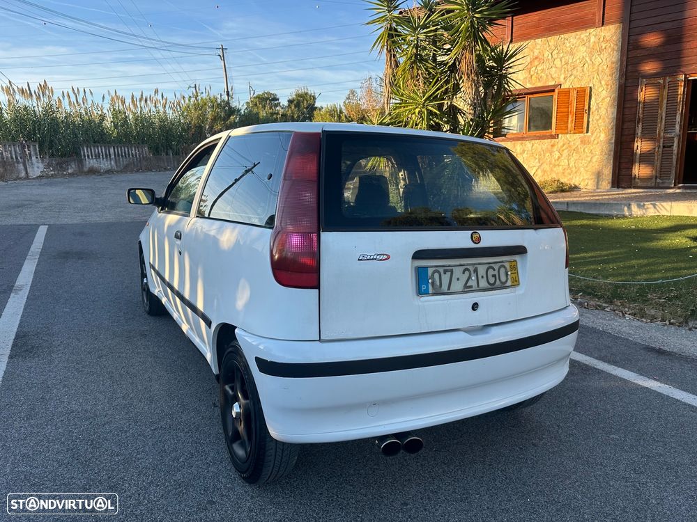 Fiat Punto - 3