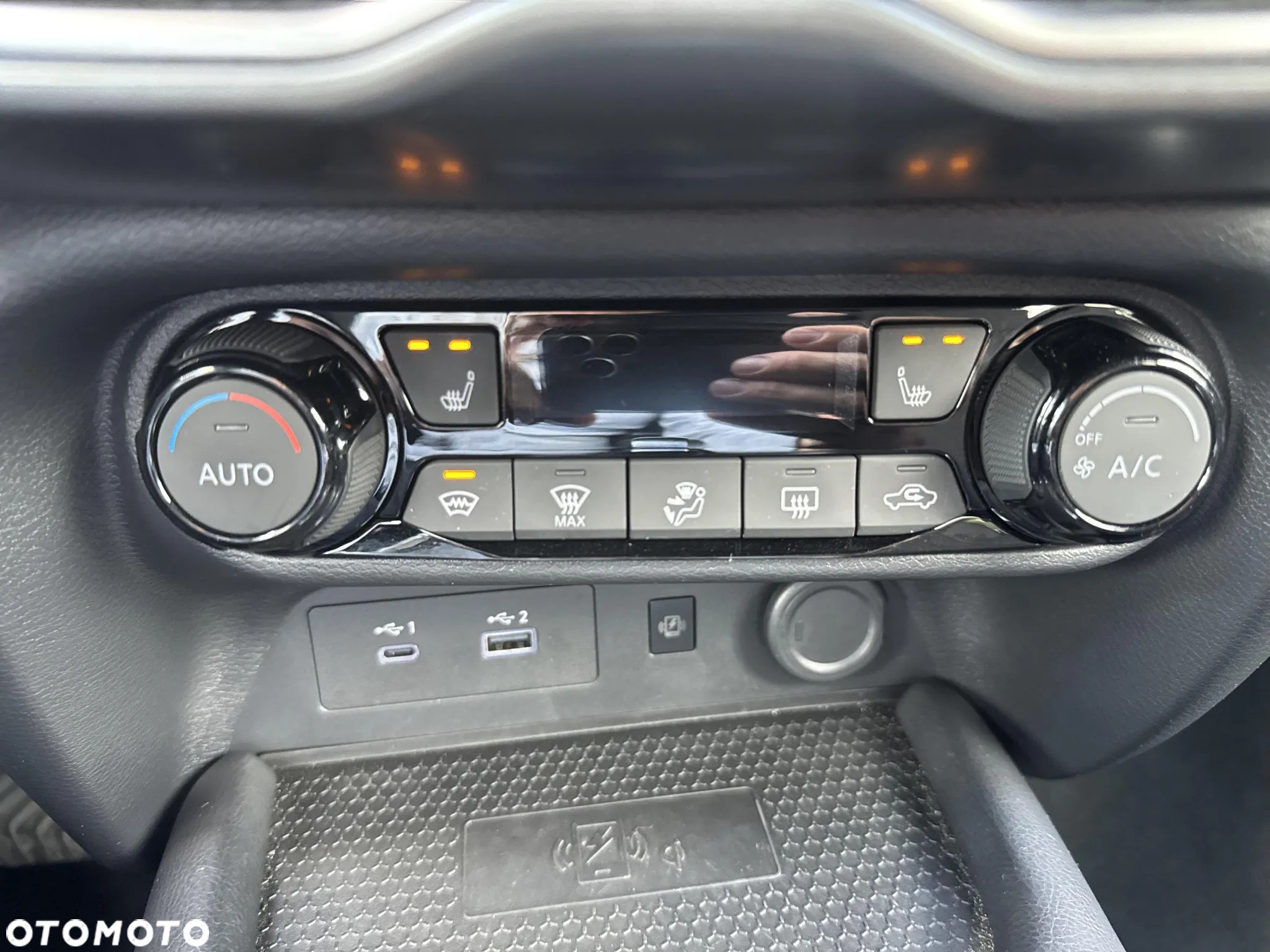 Nissan Juke ver-1-6-hybrid-n--connecta-amt - 24