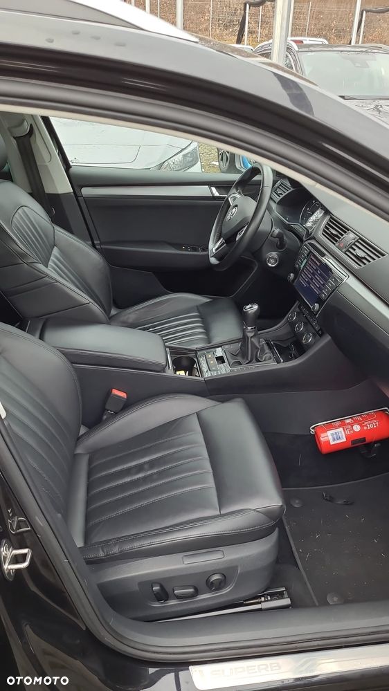 Skoda Superb 1.6 TDI Style - 6