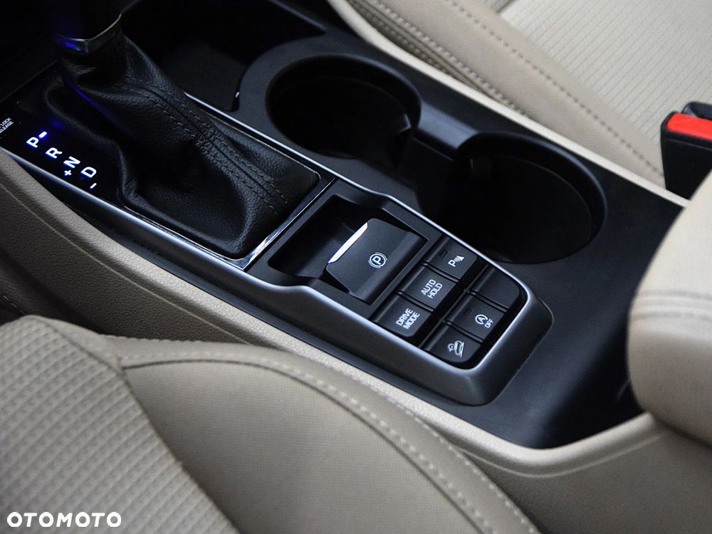 Hyundai Tucson 1.7 CRDI BlueDrive Style 2WD DCT - 19