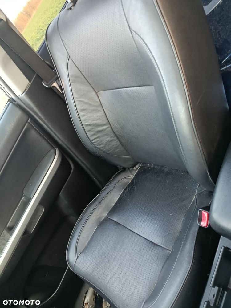 Komplet siedzeń skórzanych fotele boczki kanapa Suzuki Grand Vitara 2 - 3