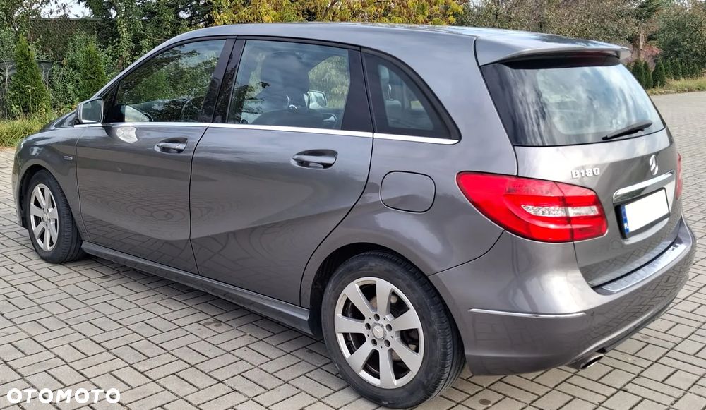 Mercedes-Benz Klasa B 180 - 1