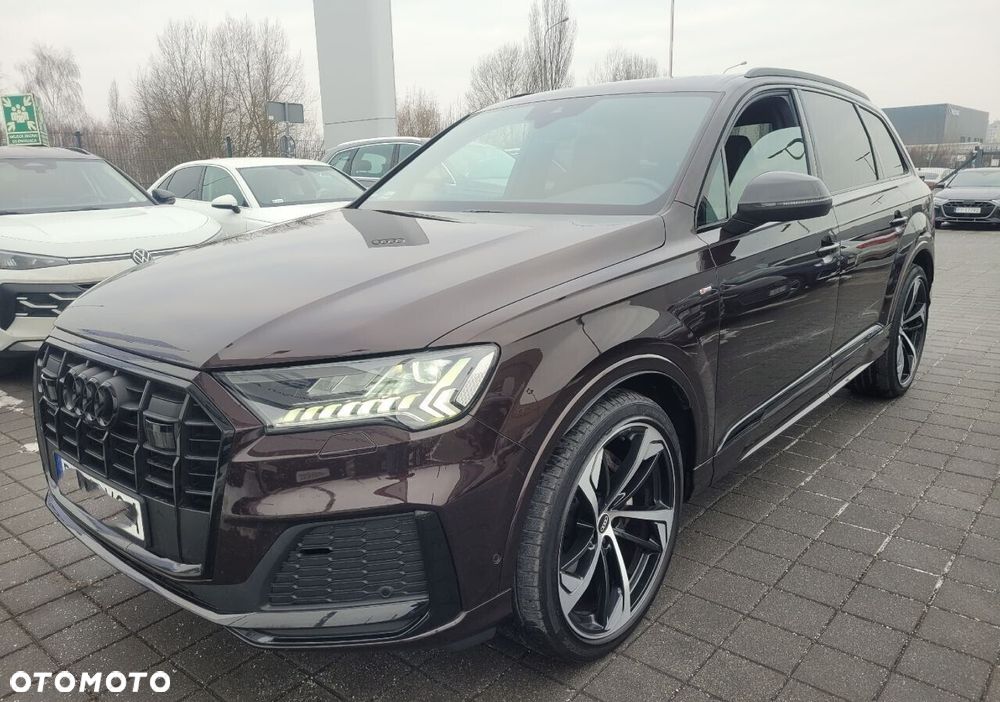 Audi Q7 - 1