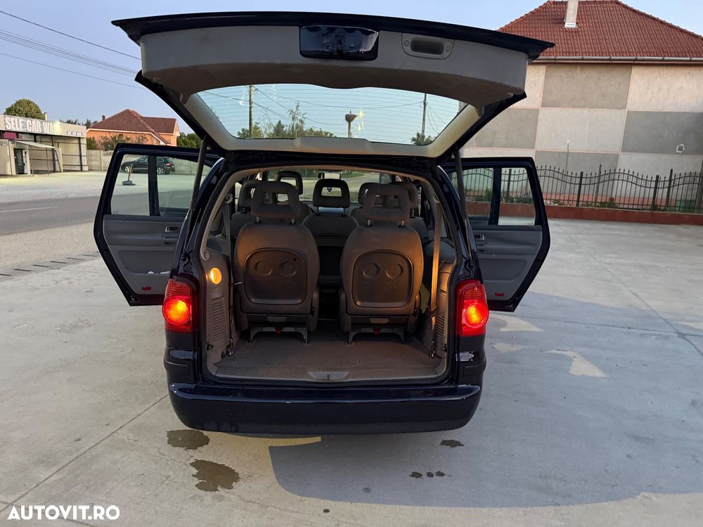 Volkswagen Sharan 1.9 TDI United II - 27