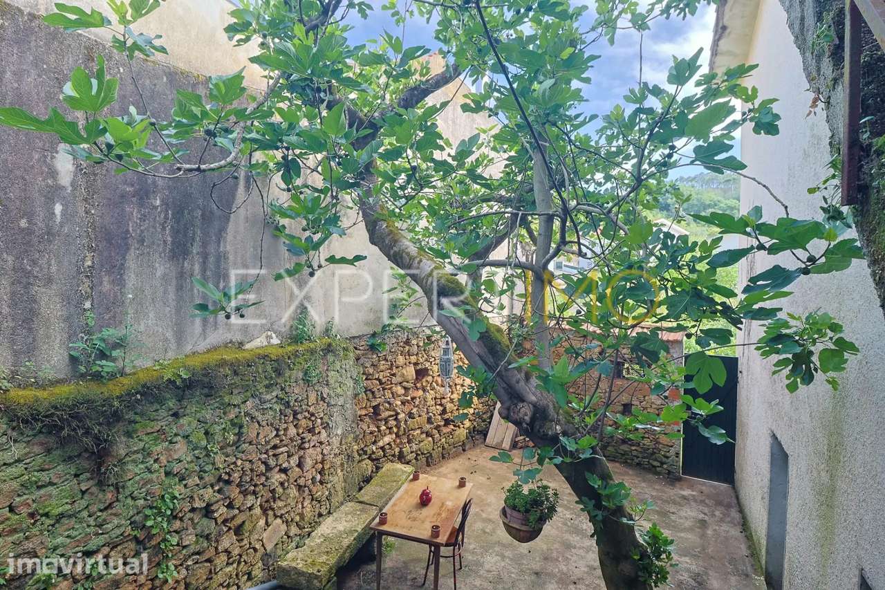 Moradia T3 com sótão, garagem e terreno – a poucos minutos de... - Grande imagem: 5/26