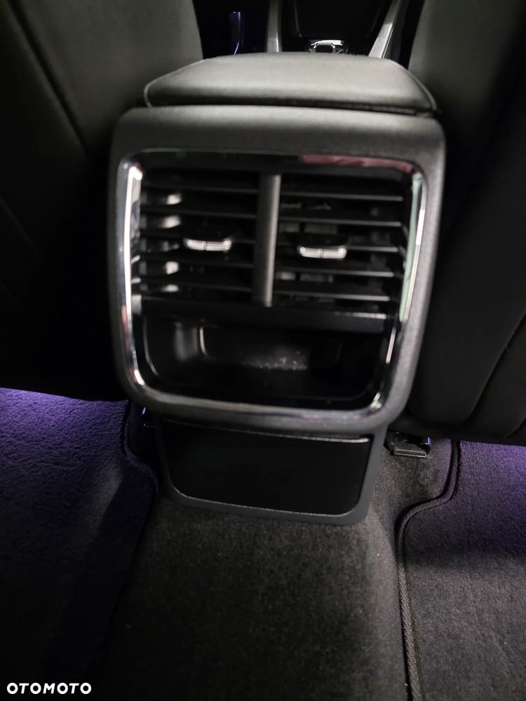 Skoda Octavia 2.0 TDI DSG Exclusive Plus - 23