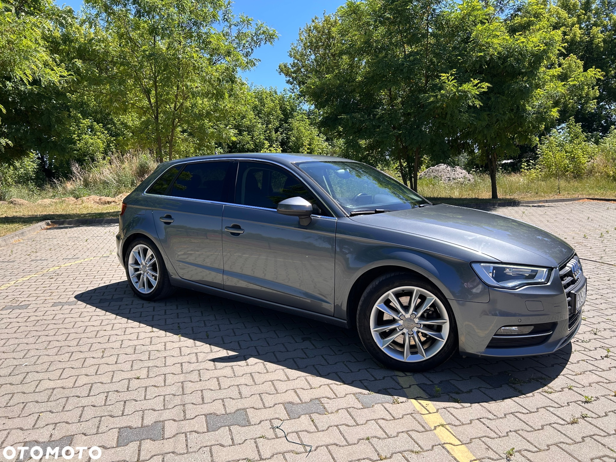 Audi A3 2.0 TDI Sportback (clean diesel) quattro S tronic Ambiente - 3
