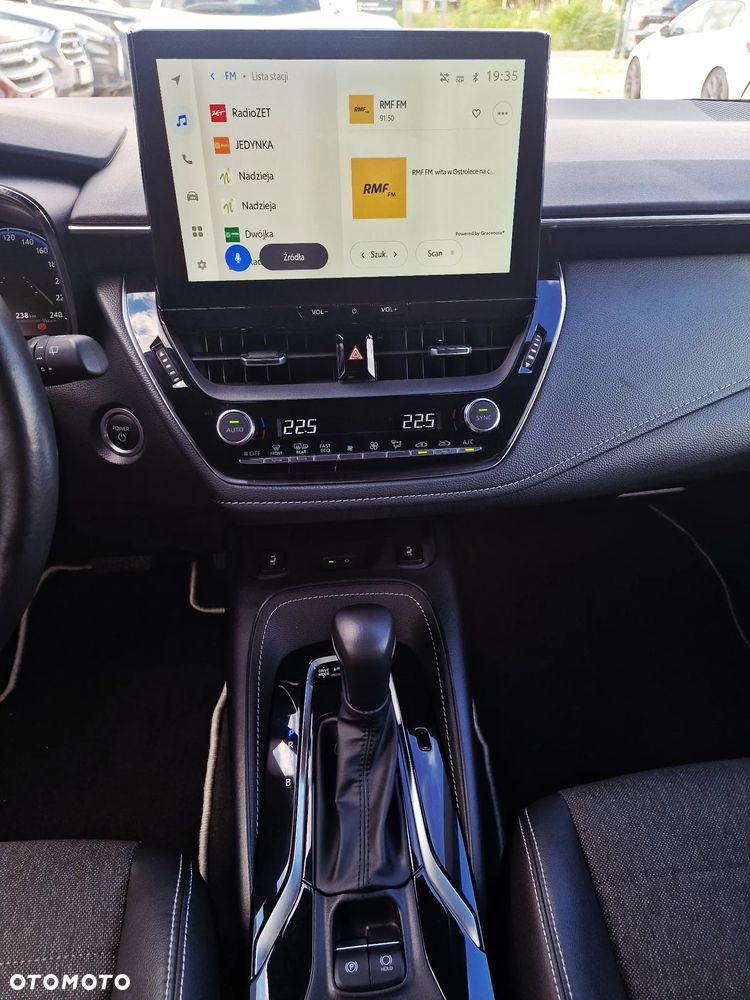 Toyota Corolla 1.8 Hybrid Executive - 21