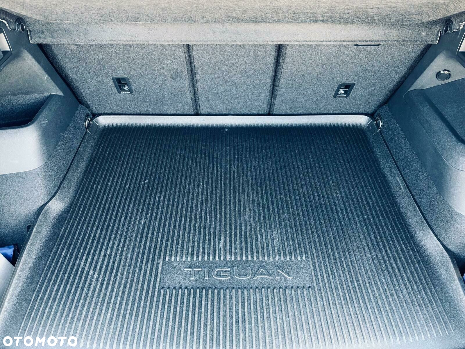 Volkswagen Tiguan - 10
