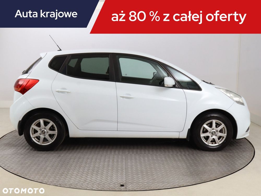 Kia Venga - 8