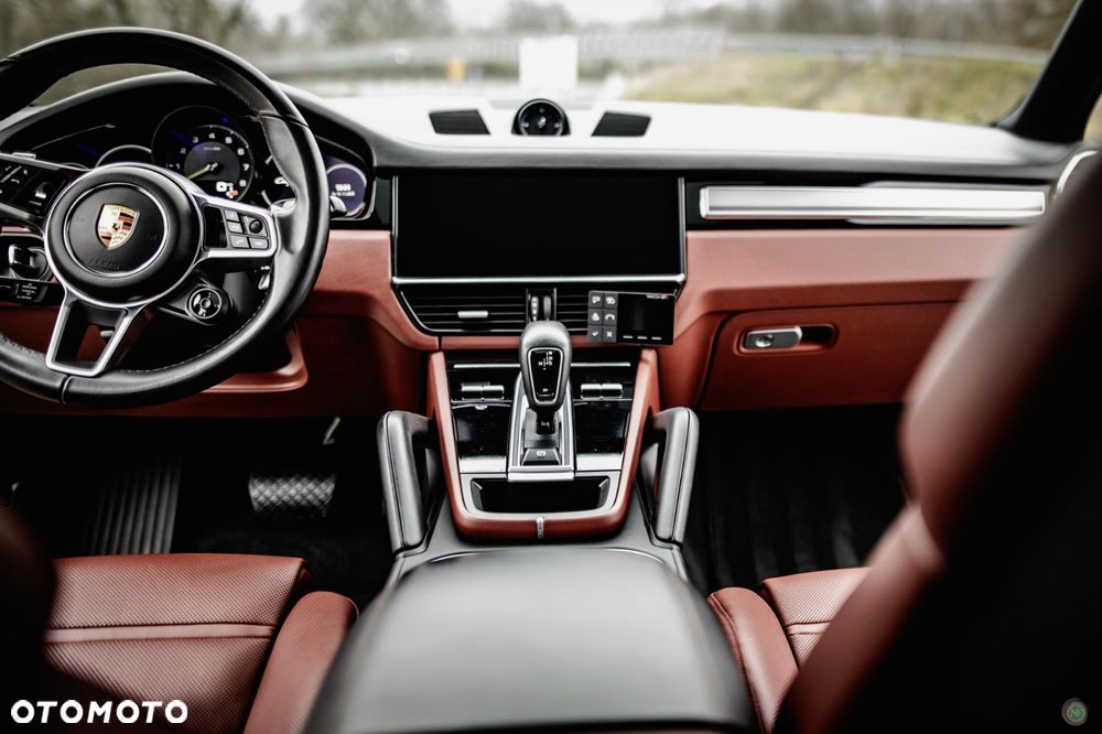 Porsche Cayenne E-Hybrid Platinum Edition - 12