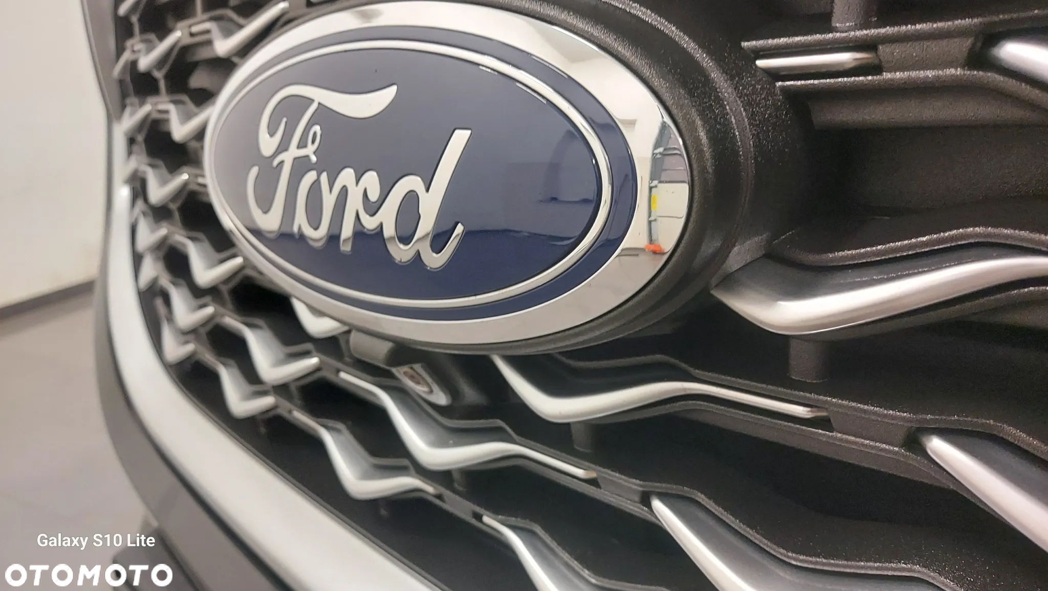 Ford Edge 2.0 EcoBlue Bi-Turbo 4x4 Vignale - 12