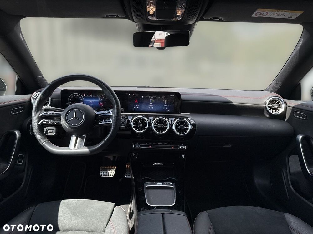 Mercedes-Benz CLA - 14