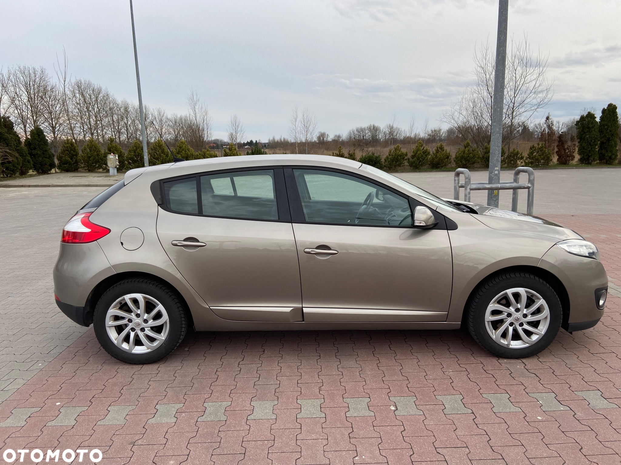 Renault Megane 1.5 dCi Energy Life - 8