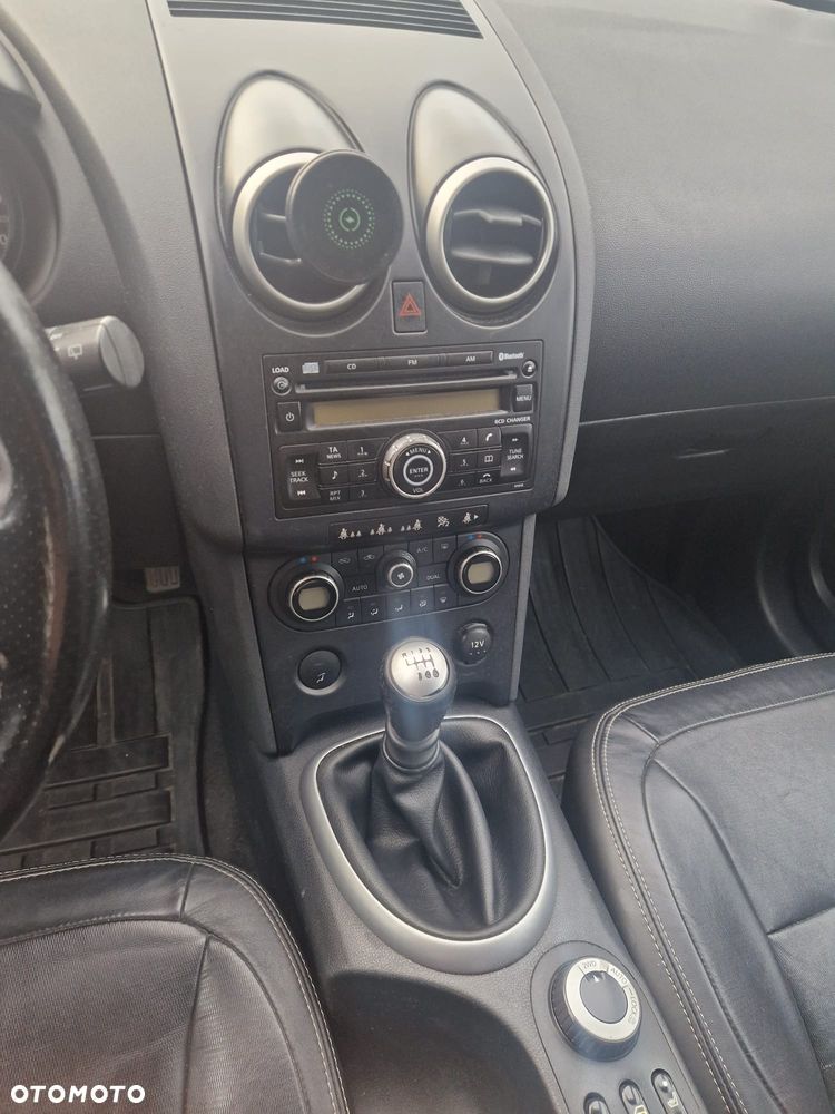 Nissan Qashqai 2.0 4x4 Tekna - 6