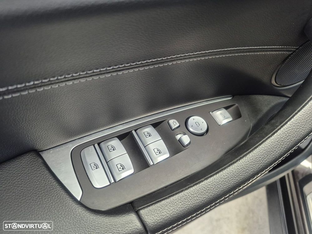 BMW X3 20 d xDrive Pack M - 20