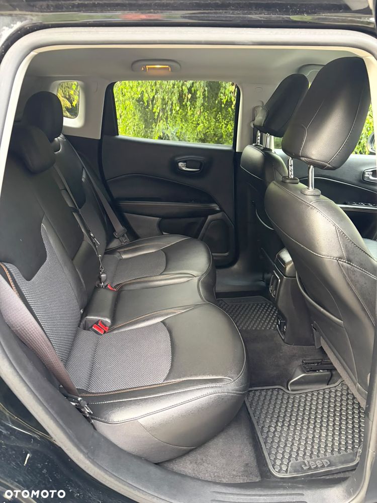 Jeep Compass - 9