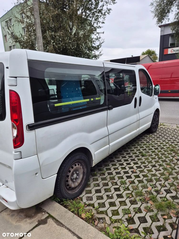 Renault Trafic 2.0 dCi 90 FAP Combi L1H1 - 8