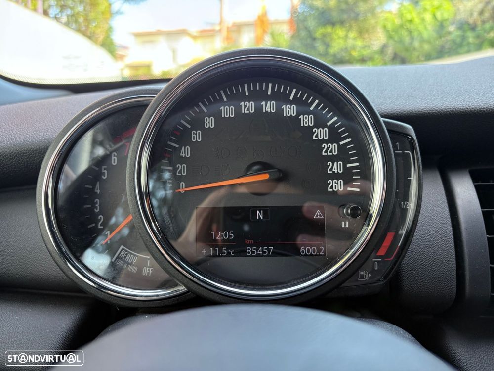 MINI 3 Portas One - 39