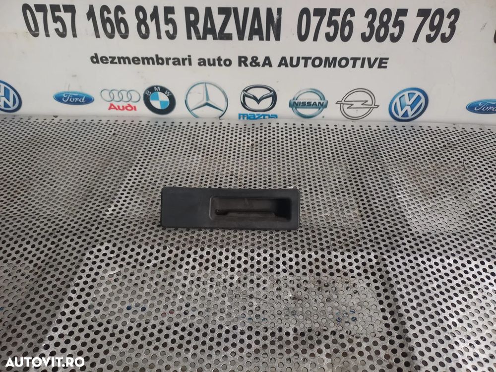 Buton Switch Deschidere Portbagaj Bmw F30  Motor N47D20D - Dezmembrari Arad - 3