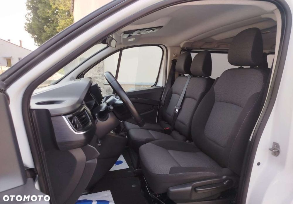 Renault Trafic - 10
