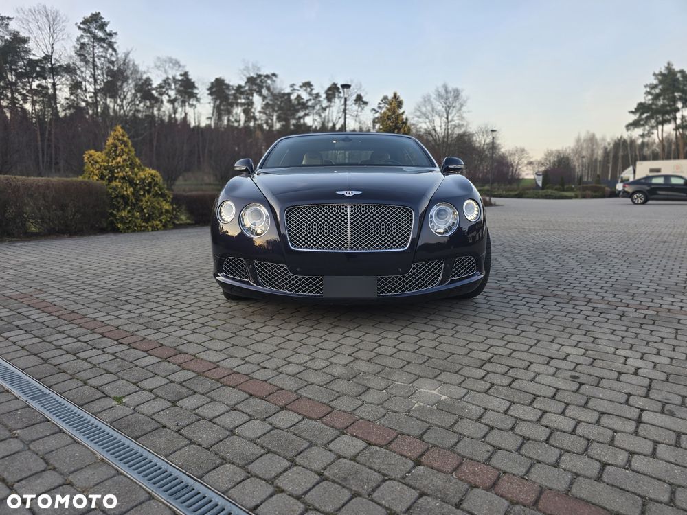 Bentley Continental GT GTC W12 - 17