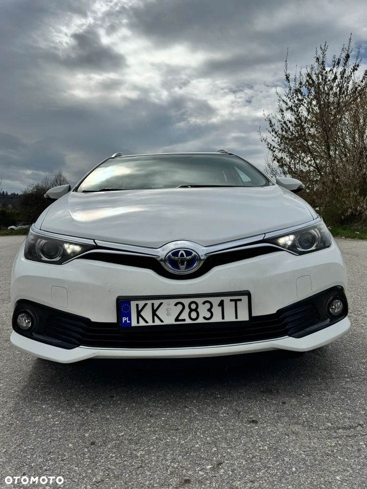Toyota Auris - 4
