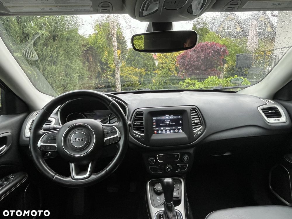Jeep Compass - 11