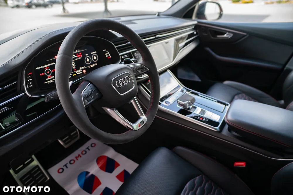 Audi RS Q8 - 25
