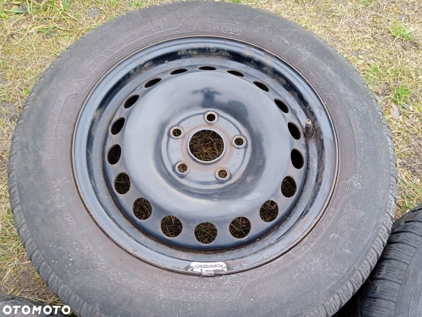 koła zimowe 5x112 Audi 100 A4 A6 VW Passat Golf Skoda Octavia Opony 195/65 - 5