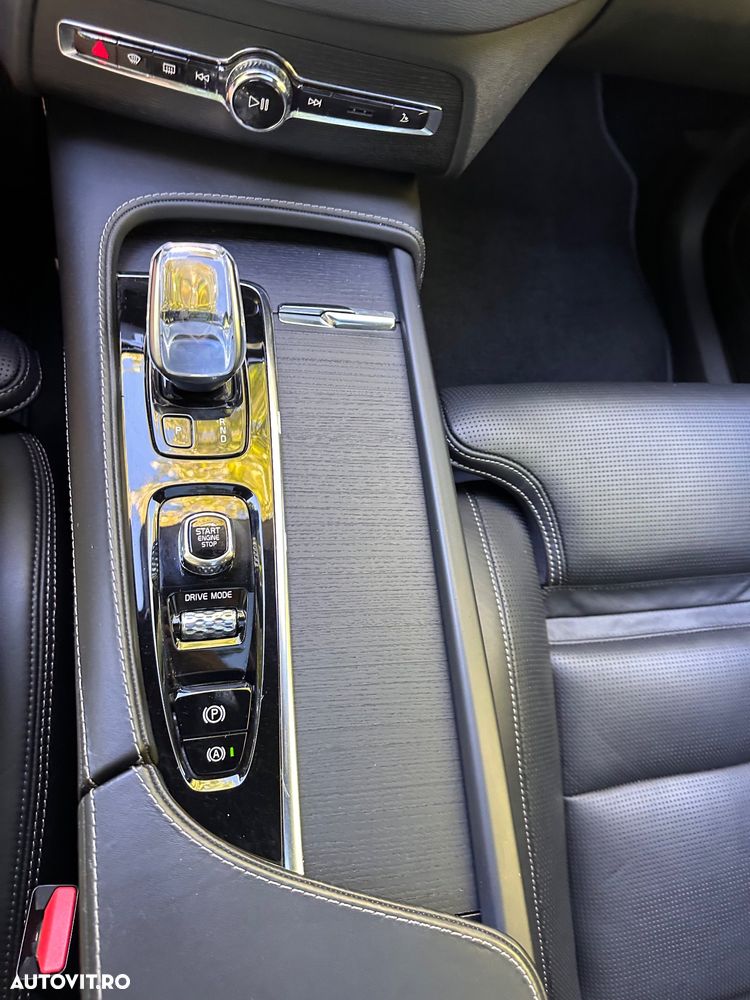 Volvo XC 90 Recharge T8 eAWD Inscription - 18