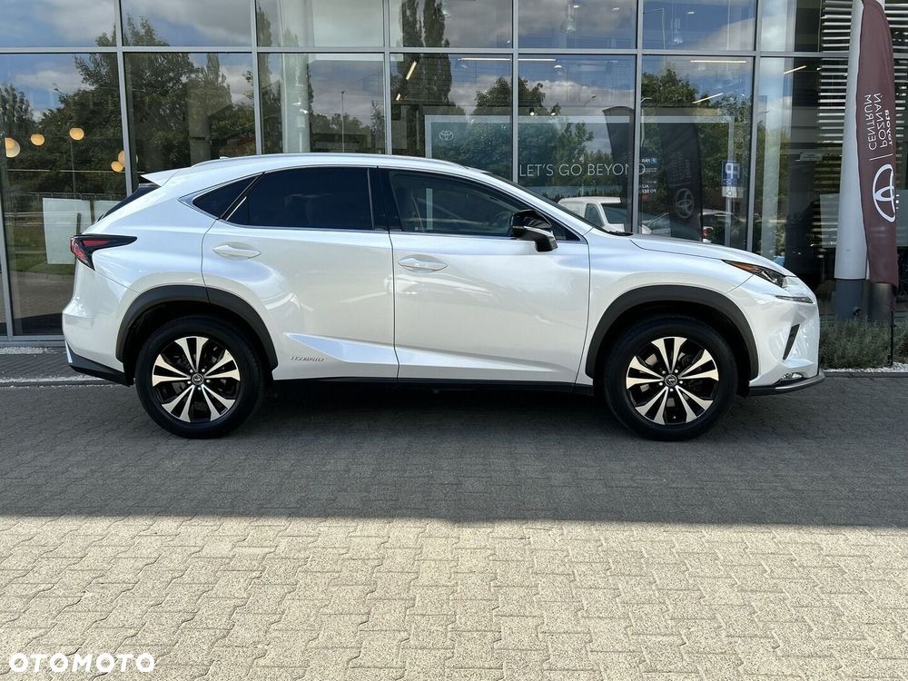 Lexus NX 300h F Impression AWD - 6