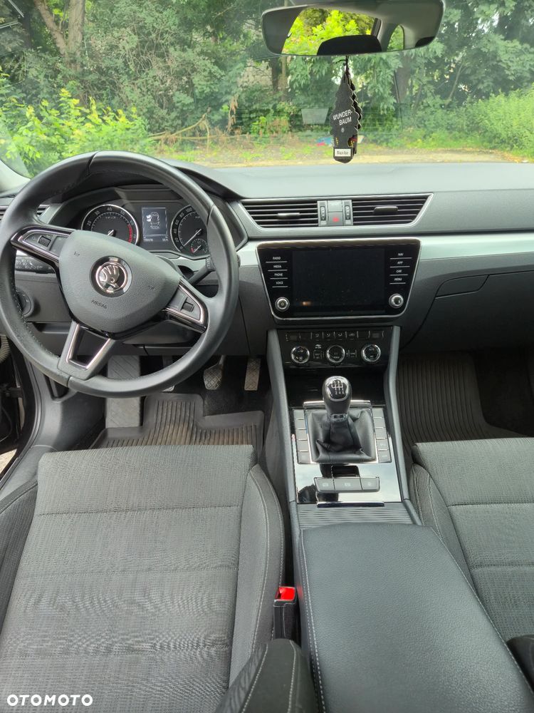 Skoda Superb 1.5 TSI ACT Ambition - 25