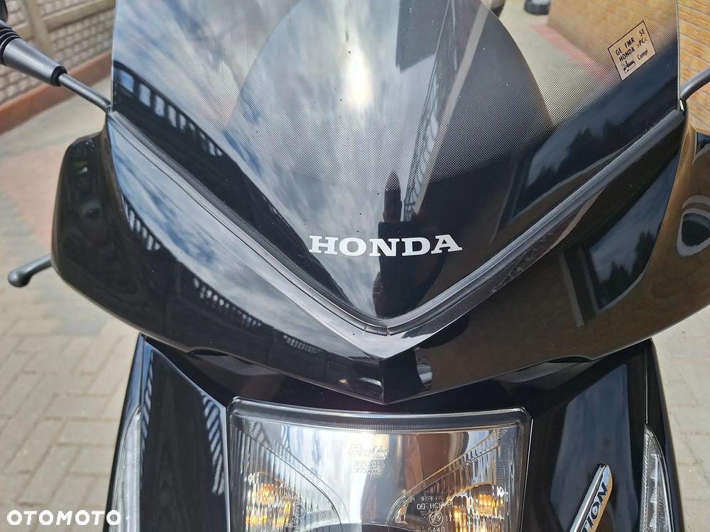 Honda Pantheon - 12