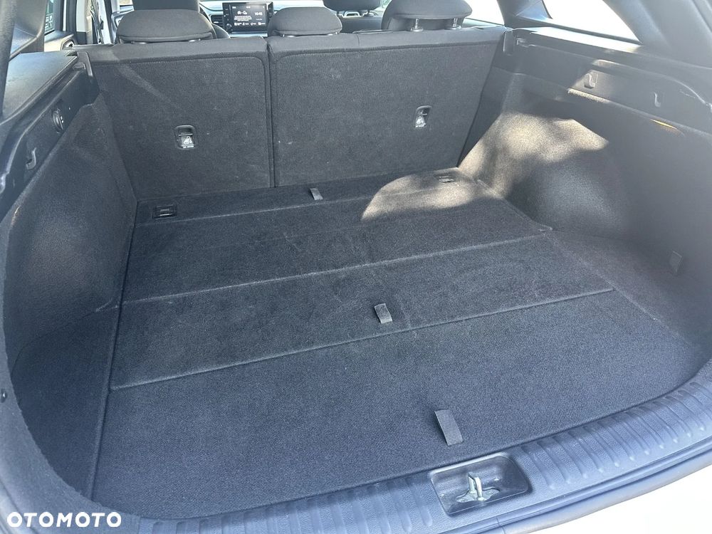 Kia Ceed - 10
