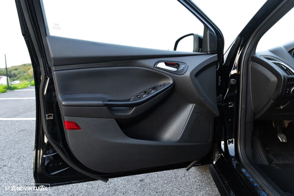 Ford Focus 2.3 EcoBoost RS Pack Performance - 25