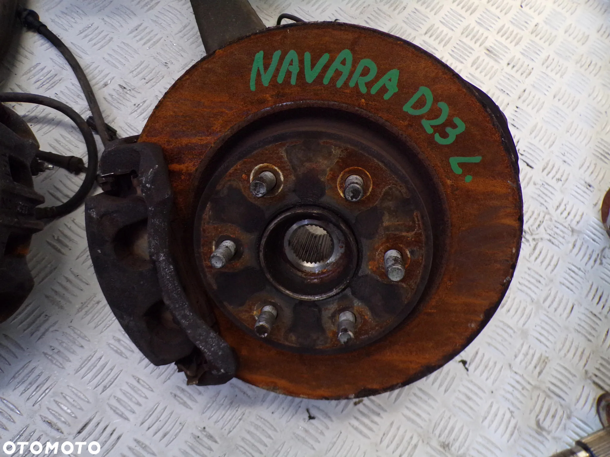 ZAWIESZENIE ZWROTNICA LEWE PRAWE NISSAN NAVARA D23 - 3