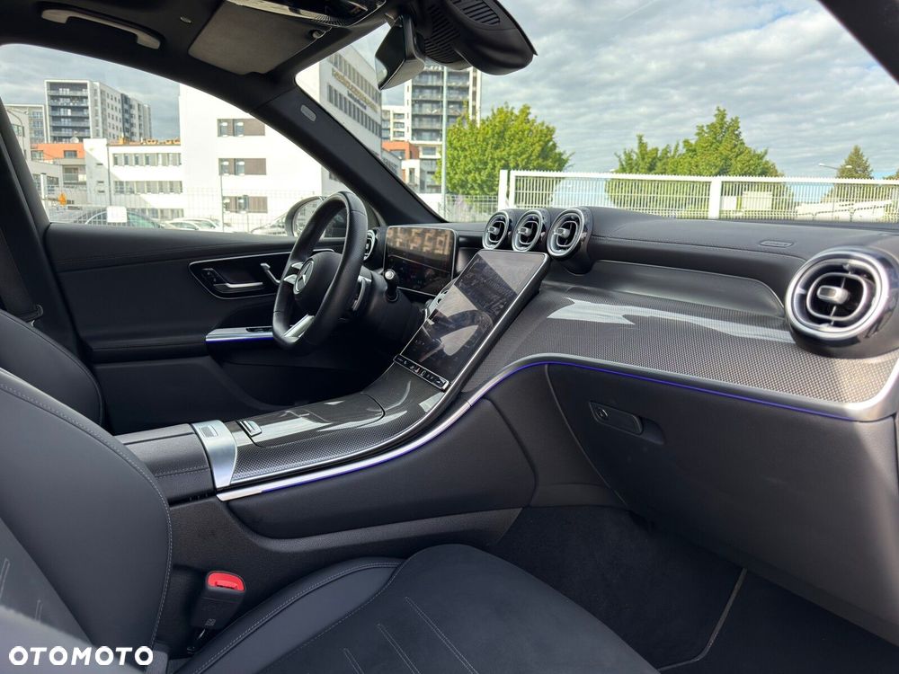 Mercedes-Benz GLC 220 d mHEV 4-Matic AMG Line - 23