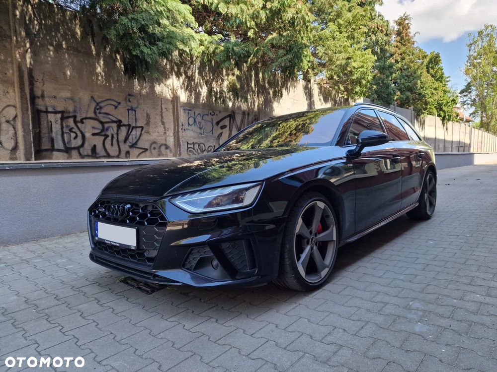 Audi A4 Avant 40 TDI quattro S tronic S line - 1