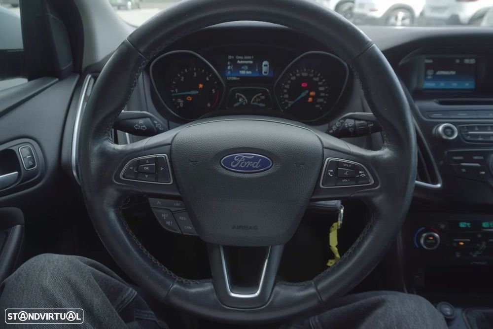Ford Focus 1.5 TDCi Titanium - 19