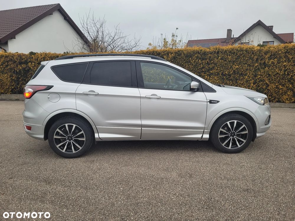 Ford Kuga - 11